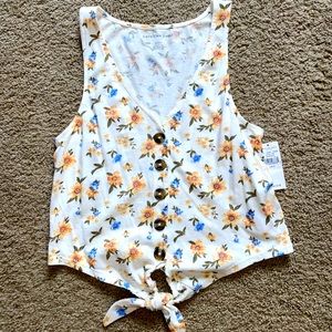 American Eagle - Cute Summer Crop - Never Worn with Tags